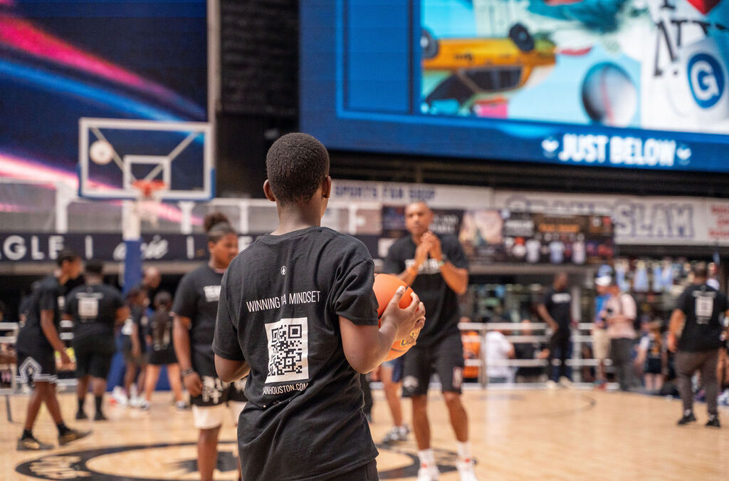 Allan Houston Brings Legacy to Life in Times Square